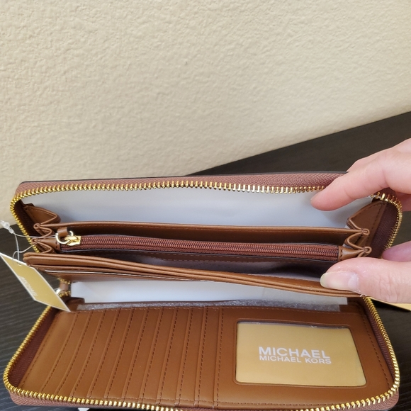 Michael kors Jet Set Large Travel Continental Wallet - Picture 5 of 8